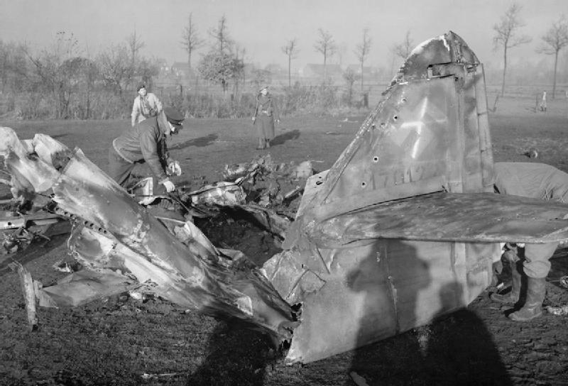 Illustration for article titled Me-262: The First Jet Fighter To Make a Diffrence